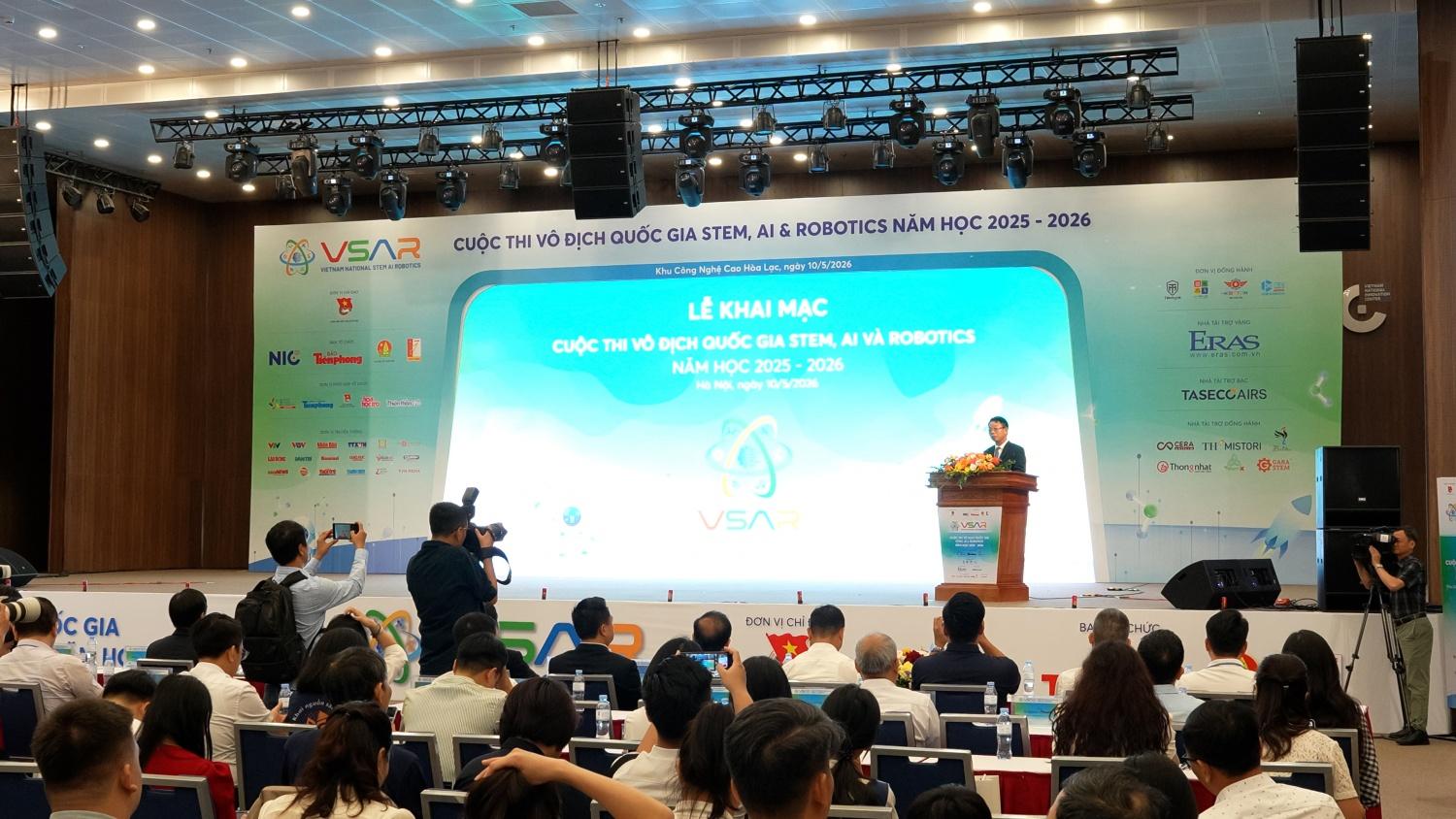 [Chùm ảnh] 37 trường STEM Innovation Petrovietnam hội tụ tại vòng chung kết VSAR 2025-2026