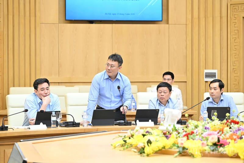 Đại diện một số đơn vị thuộc Bộ tham gia thảo luận về cơ chế phối hợp với Vụ Kế hoạch, Tài chính và Quản lý doanh nghiệp nhằm nâng cao hiệu quả điều hành chung. Ảnh: Cấn Dũng