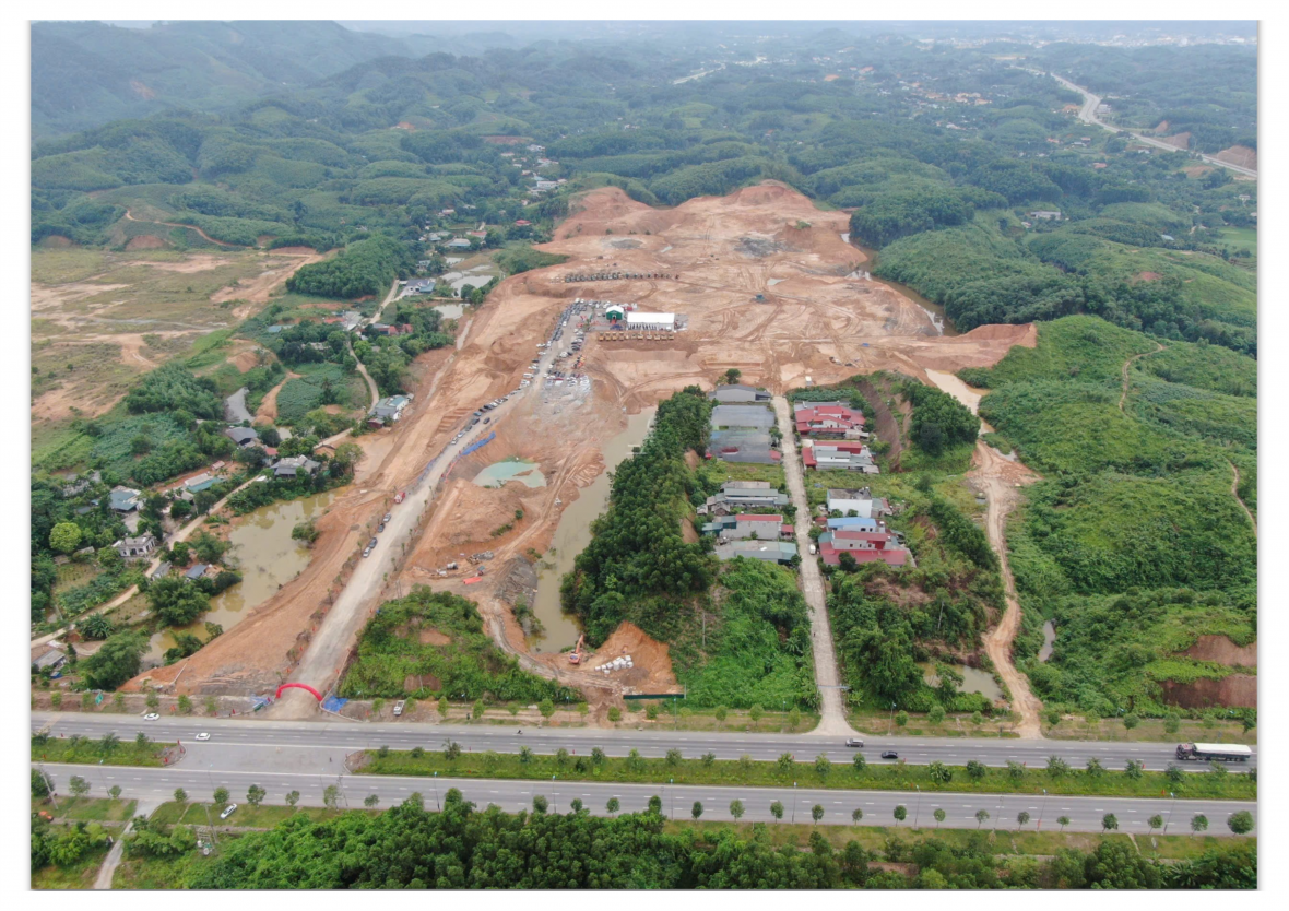 Chủ tịch UBND tỉnh Lào Cai yêu cầu các đơn vị, chủ đầu tư đẩy nhanh giải ngân vốn đầu tư công năm 2026. Ảnh: PL
