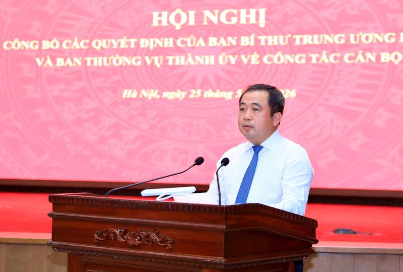 Bí thư Thành ủy Hà Nội Trần Đức Thắng phát biểu tại hội nghị. Ảnh Quang Thái
