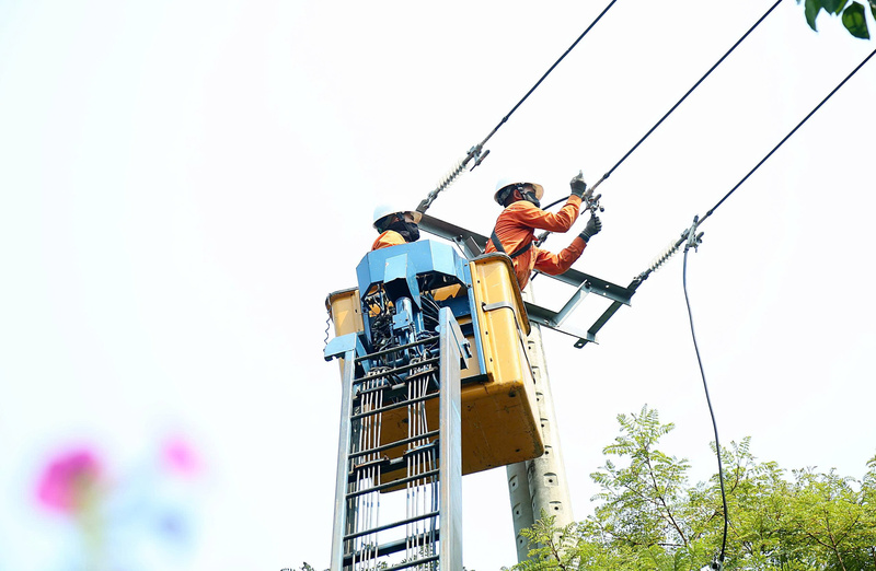 Công suất cực đại và sản lượng điện tiêu thụ tại TP. Đà Nẵng liên tục phá kỷ lục gây áp lực lớn lên công tác vận hành. Ảnh: Bình An