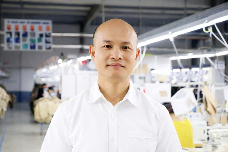 Ông Nguyễn Mạnh Quyền, Giám đốc điều hành Công ty TNHH DaeHan Global Thanh Hóa chia sẻ về các giải pháp tiết kiệm điện và lợi ích từ việc lắp đặt điện mặt trời mái nhà của doanh nghiệp.