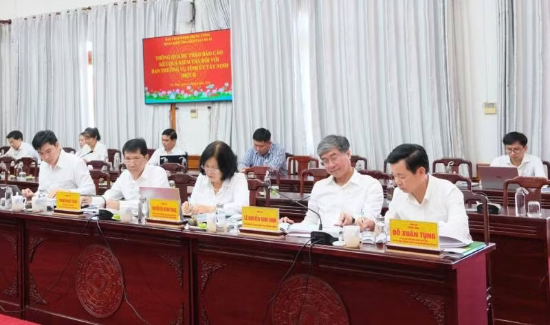 Đoàn kiểm tra, giám sát số 19 của Bộ Chính trị, Ban Bí thư làm việc với Tỉnh ủy Tây Ninh.