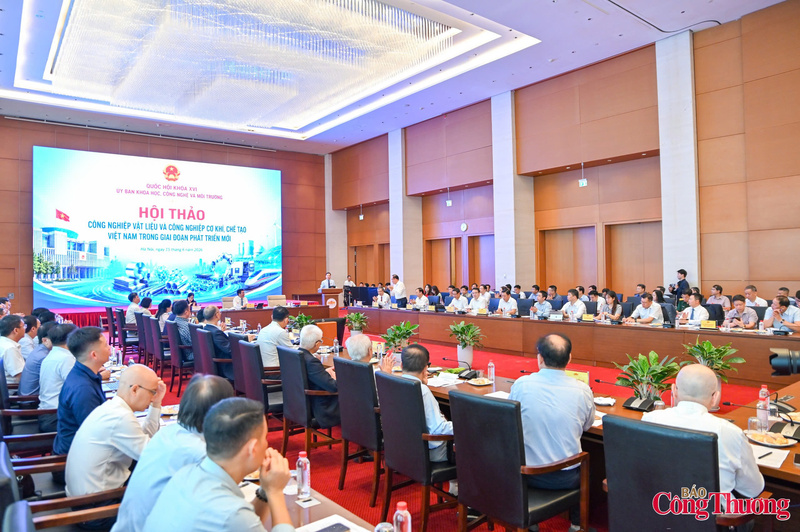 Phó Chủ tịch Quốc hội Nguyễn Hồng Diên chủ trì Hội thảo “Công nghiệp vật liệu và Công nghiệp cơ khí, chế tạo Việt Nam trong giai đoạn phát triển mới”.