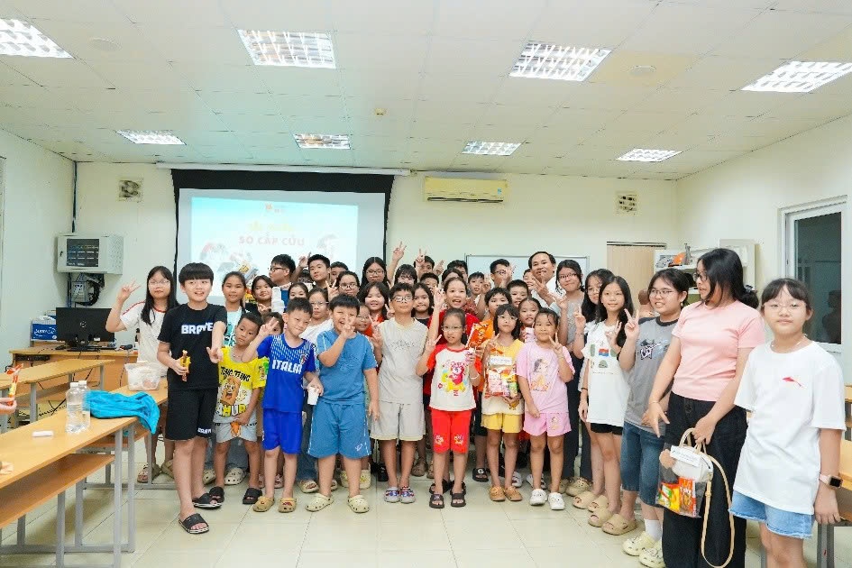 Thanh niên PTSC M&C trang bị kỹ năng sơ cấp cứu cho thiếu nhi trong dịp hè 2026 Thanh niên PTSC M&C trang bị kỹ năng sơ cấp cứu cho thiếu nhi trong dịp hè 2026
