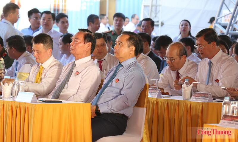 Đại biểu tham dự sự kiện. Ảnh: Thanh Minh.