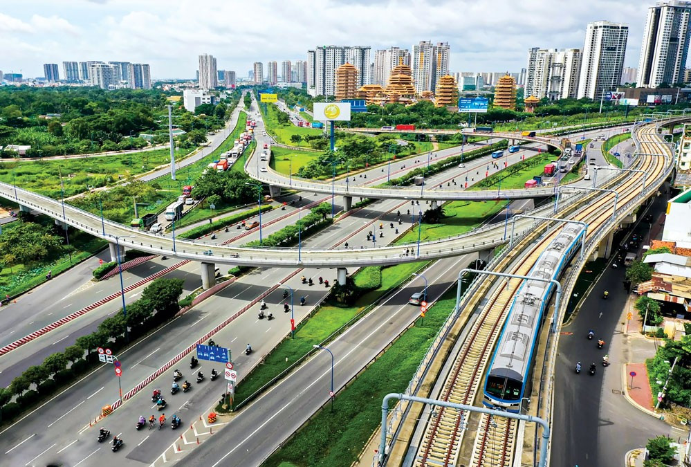 Hệ thống giao thông công cộng phía Đông TP HCM. Ảnh: Đình Dư tp-hcm-2.jpg