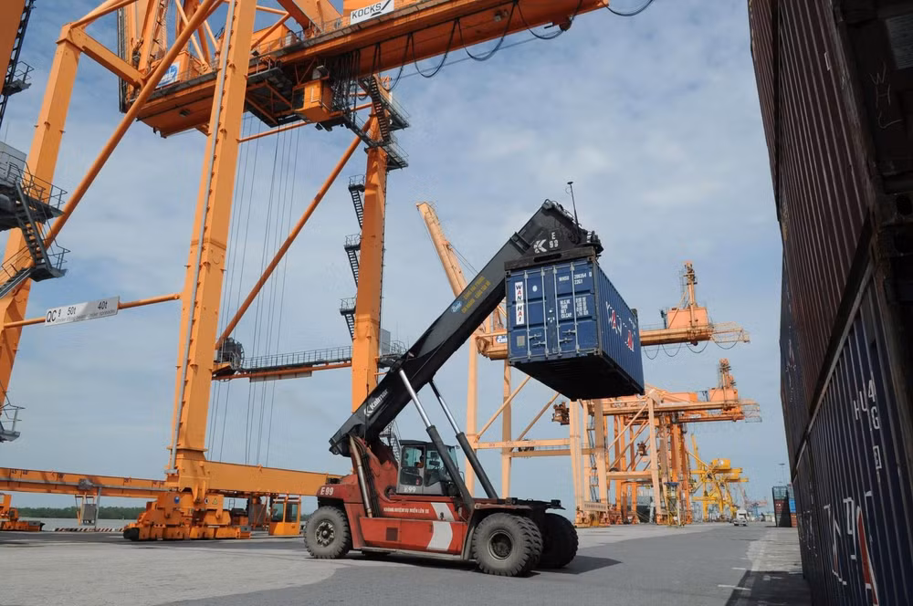 Việt Nam tiếp tục ghi nhận mức tăng trưởng GDP cao trong bối cảnh thế giới có nhiều biến động. Ảnh: Moit xnkquy1-ce8f7.jpg