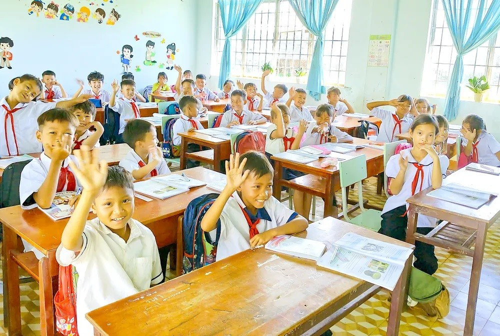 Mỗi xã phải có tối thiểu một trường mầm non và một trường phổ thông. Ảnh: HỮU PHÚC 11.jpg