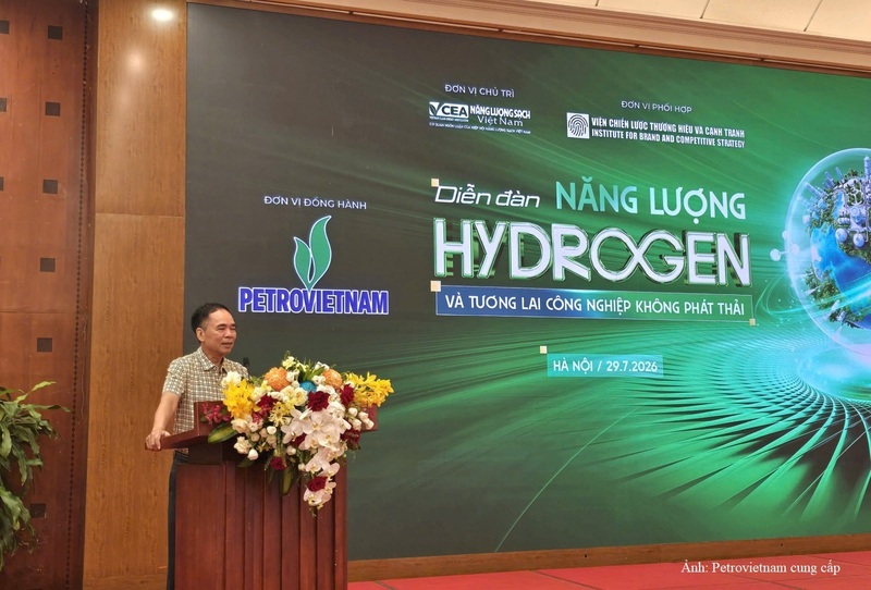 Ông Nguyễn Quốc Thập, Chủ tịch Hội Dầu khí Việt Nam phát biểu tại diễn đàn - Ảnh: Petrovietnam cung cấp