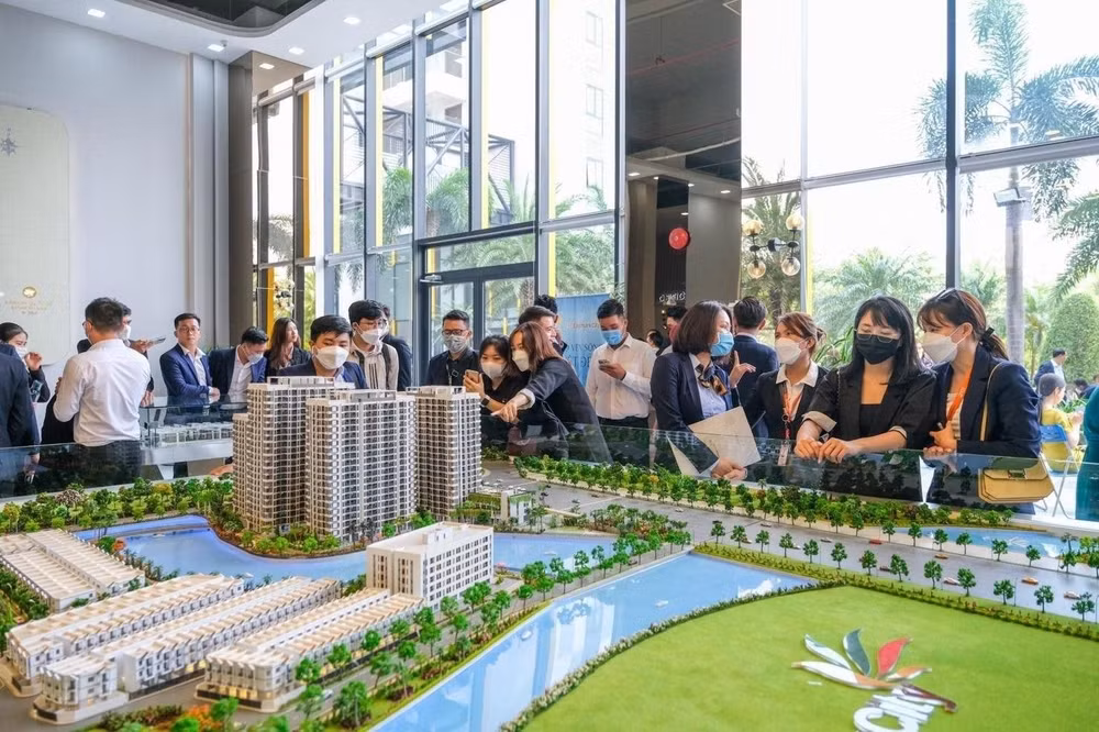 Hiệp hội Bất động sản TP HCM cho rằng, việc bổ sung mã số định danh là cần thiết để tăng cường quản lý hoạt động môi giới. Ảnh: VARS hinh3.jpeg