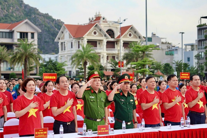 Các đại biểu tham gia sự kiện.