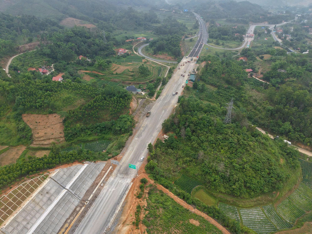 Cao tốc Hữu Nghị - Chi Lăng. Ảnh: Ngọc Hải. anh-1.jpg