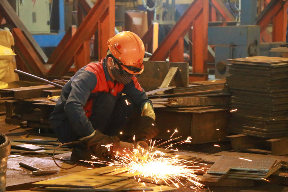 Hoạt động sản xuất tại một doanh nghiệp công nghiệp trên địa bàn tỉnh Thái Nguyên. Ảnh: thainguyen.gov.vn image639244158475315288.jpg