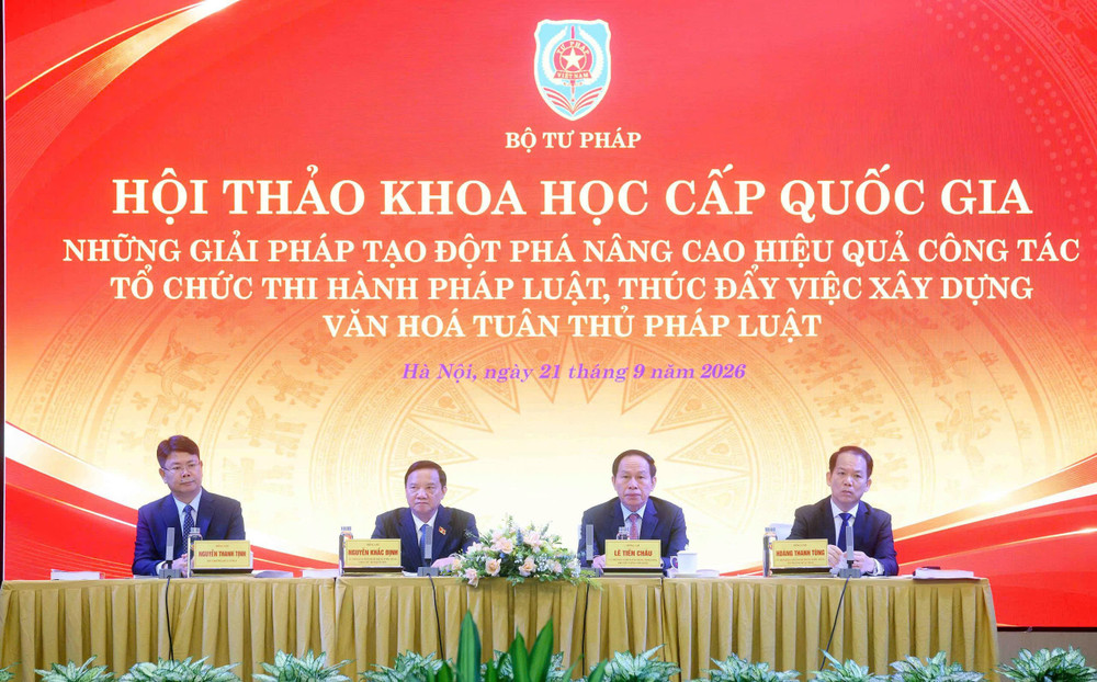 Hội thảo đã nghe nhiều giải pháp nâng cao hiệu quả công tác thi hành pháp luật. Ảnh: Phạm Kiên 2aobor063rsiluayqjyvy0gj9thmz1rggwsdbam4.jpg