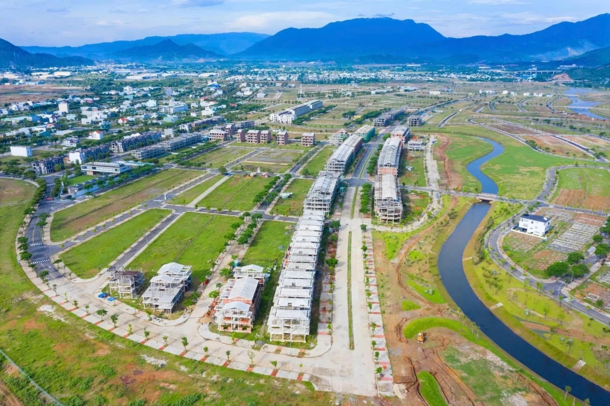 Tài chính doanh nghiệp 24/7: HGI hoàn tất chào bán 18,8 triệu cổ phiếu, Petrovietnam hướng tới doanh thu 80-100 tỷ USD