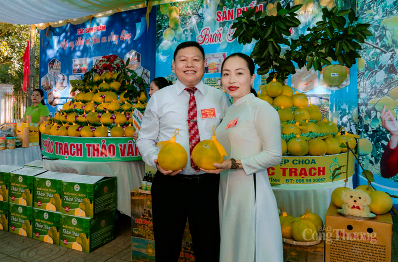 Ông Hoàng Quốc Nhã, Bí thư Đảng ủy xã Phúc Trạch đánh giá cao sự phối hợp tuyên truyền của Báo Công Thương với địa phương. Ảnh: Nhân vật cung cấp